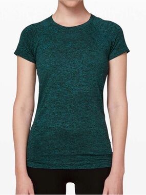 Lululemon Swiftly Speed Short Sleeve Top Size 6 Green/Black